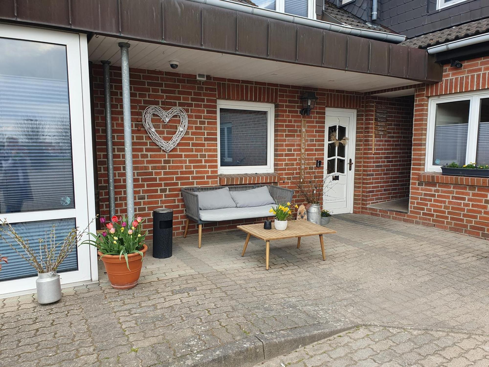 Neumuhler Hof: Ferienwohnung "Benjamin" mit Dachterrasse und Sonnenuntergang Schwerin  Exterior photo